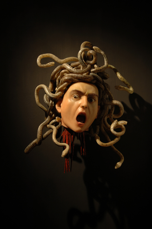 MEDUSA - Caravaggio, quadro ricostruito in scultura<br>dimensione 120% del reale: gomma siliconica al platino, resina poliestere