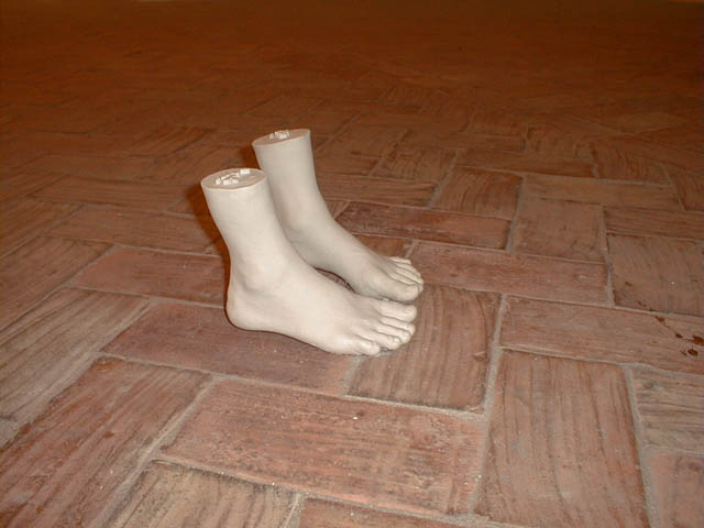 piedi in movimento di pelle Bianca